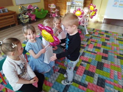 334553876_560637609373500_2448412733156674886_n