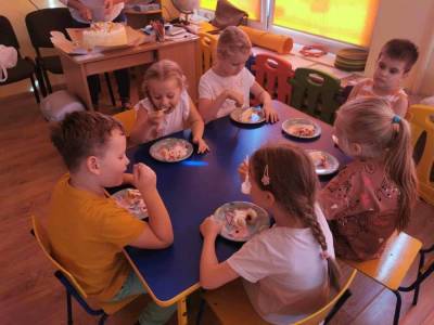 380826745_275362715441357_4495251174315816442_n-1