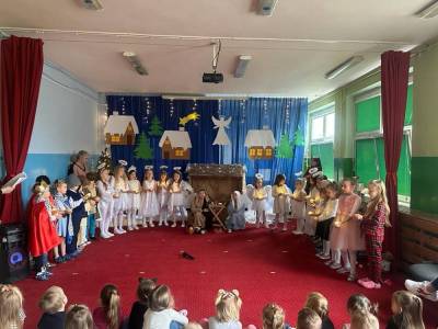 Zdjecie-WhatsApp-2023-12-22-o-09.56.24_a54ab3be