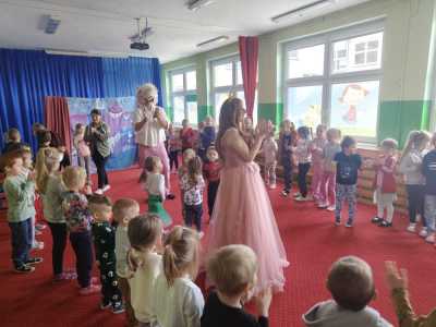 Zdjecie-WhatsApp-2024-04-22-o-18.12.10_dd1393b0