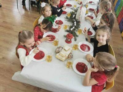 Zdjecie-WhatsApp-2023-12-23-o-10.08.19_60dd1e83