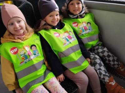 393895557_1050001316177917_4272968069596562162_n