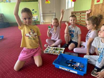 381247660_1355950348335238_6922850974183017709_n