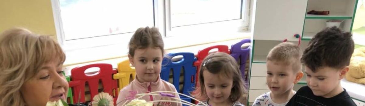 POŻEGNANIE NAUCZYCIELKI PANI JOANNY WILIŃSKIEJ PRZECHODZĄCEJ NA EMERYTURĘ