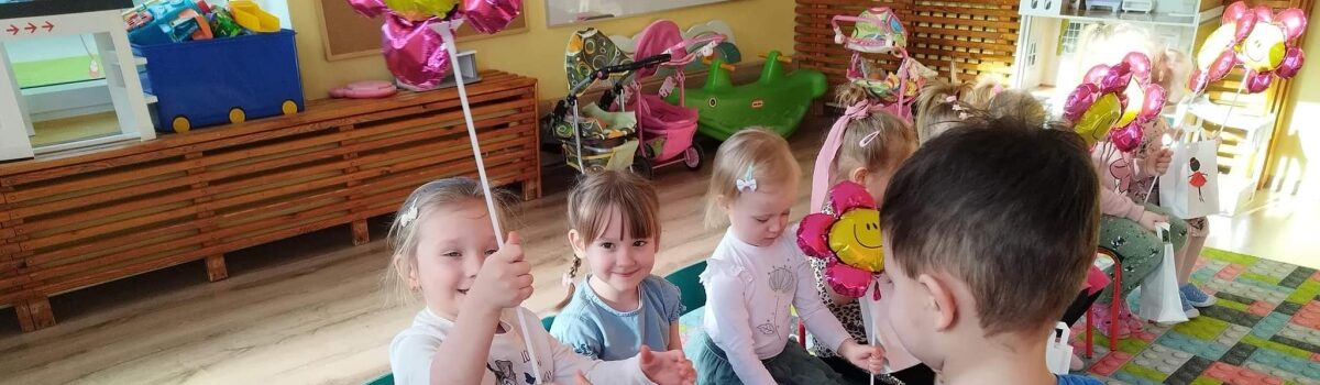 Dzień Kobiet w 3 latkach