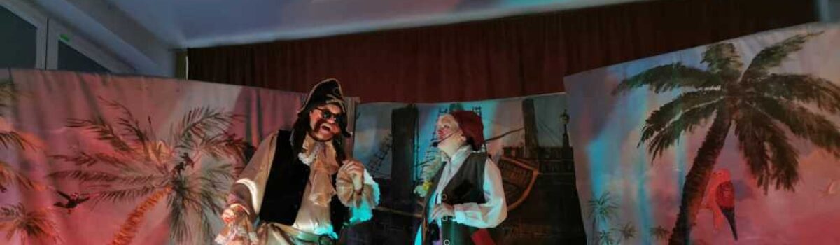 Przedstawienie teatralne pt. ,,Powrót w krainę baśni”