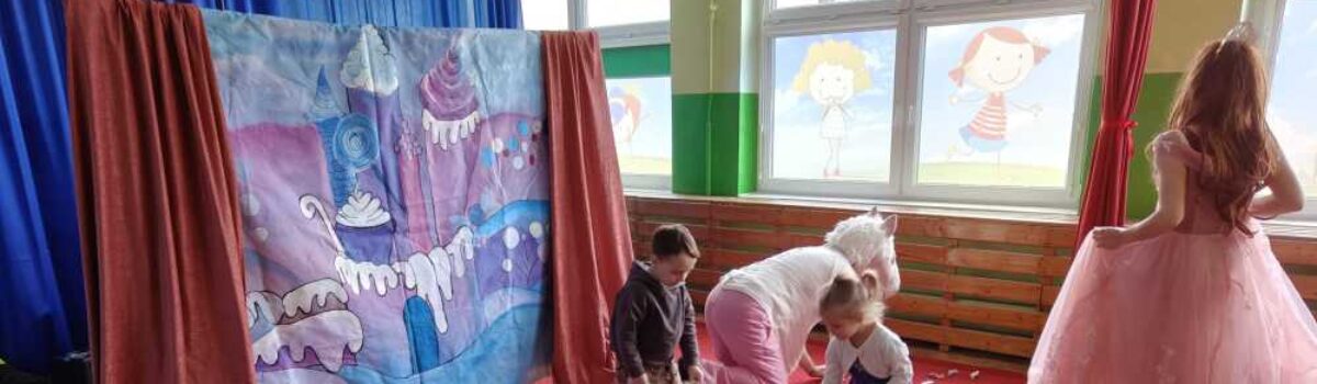 Przedstawienie teatralne  ,,Księżniczka z Lukrowego Zamku ”