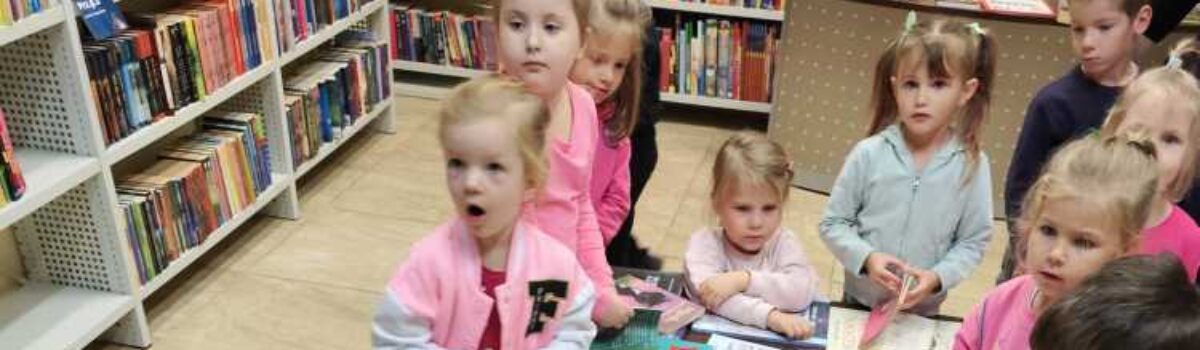 Wizyta w Bibliotece Publicznej we Włocławku grupy 4-latków