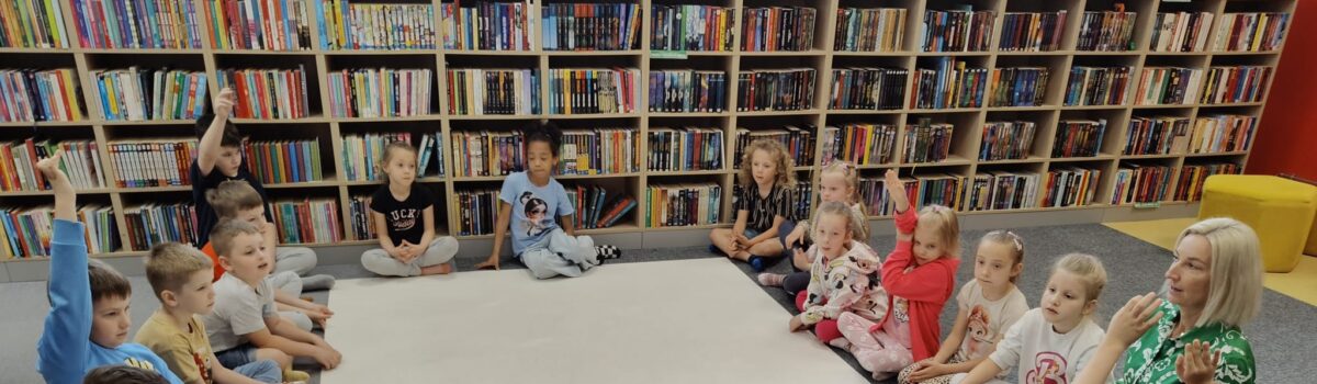 Grupa 6- latków z wizytą w Bibliotece